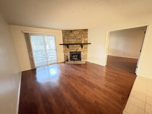 Photo - 8555 E Fairmount Dr Unit B205