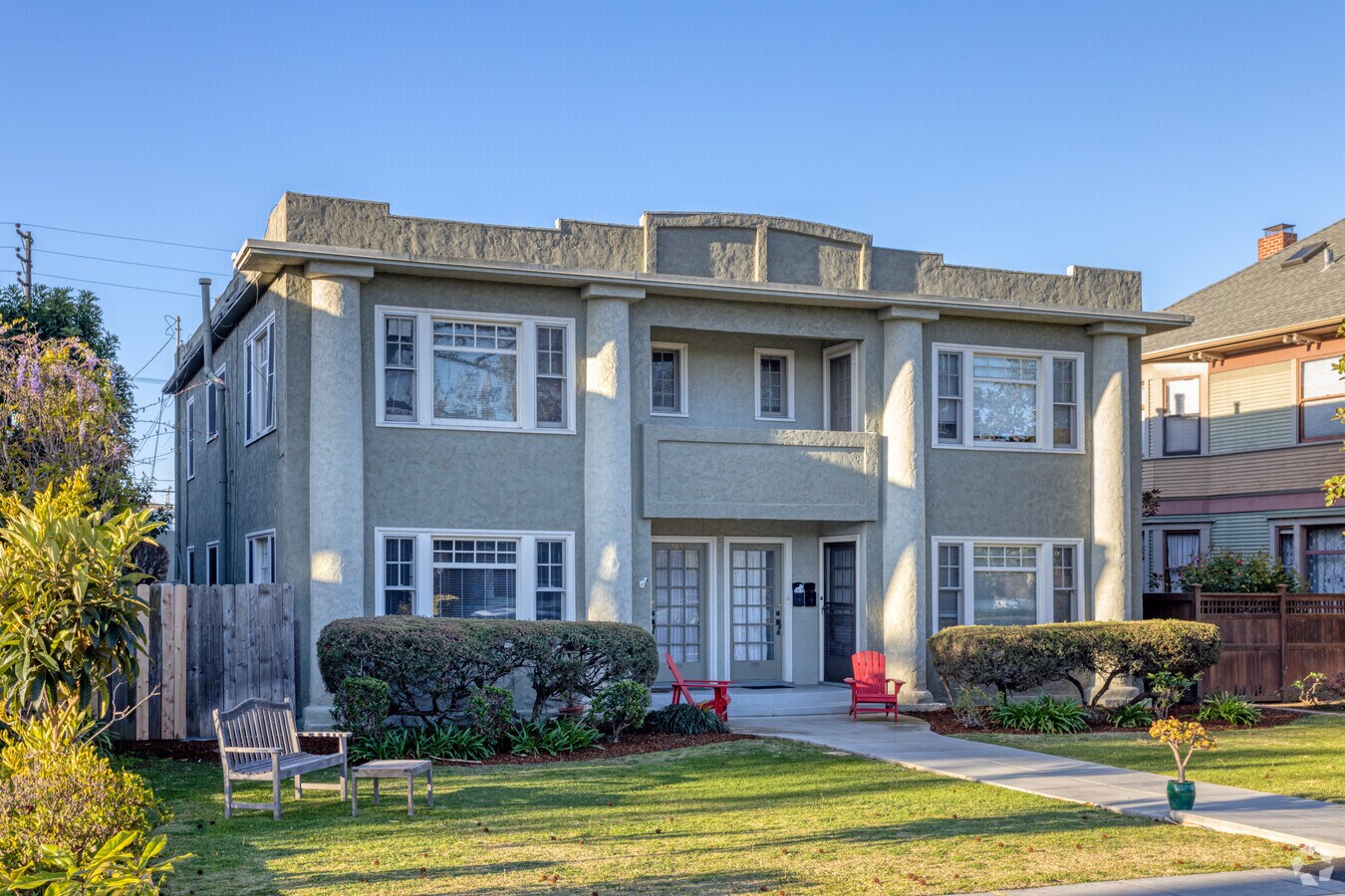 Photo - 2716 E 1st St