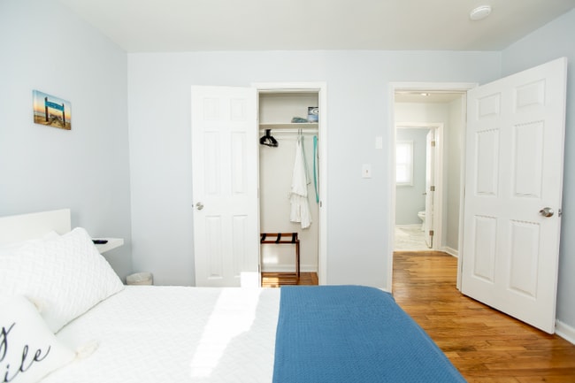 Photo - 9287 1st View St