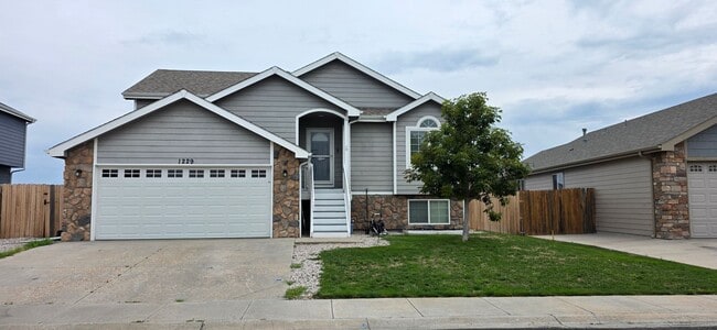 Building Photo - 1229 Medley Loop Rental