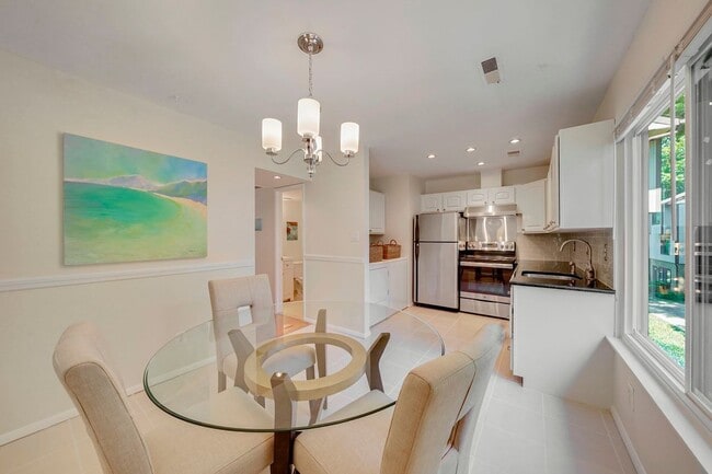 Photo - 1701 Westwind Way