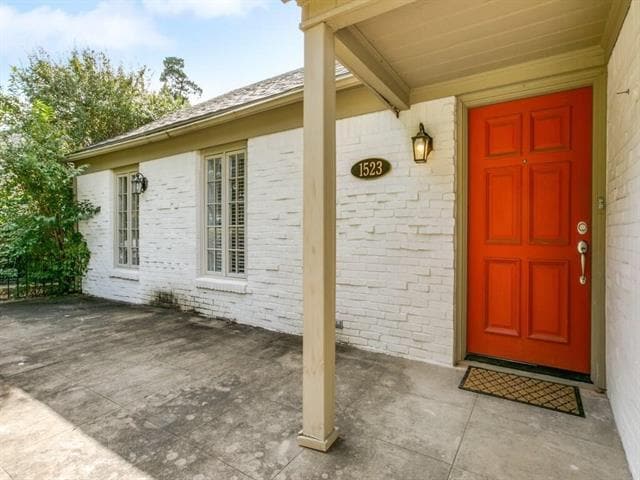 Photo - 1523 Oak Knoll St