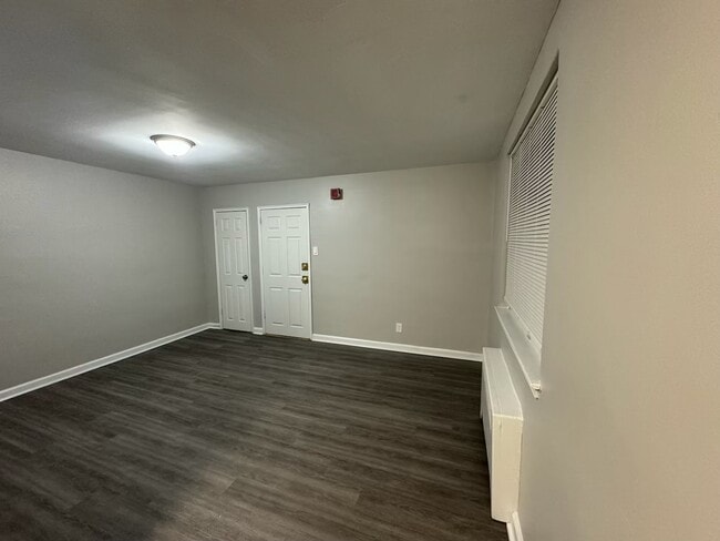 Photo - Weymouth Court Apartments