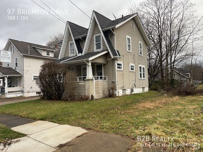 Building Photo - Charming 3-Bedroom Property in Prime Location Rental