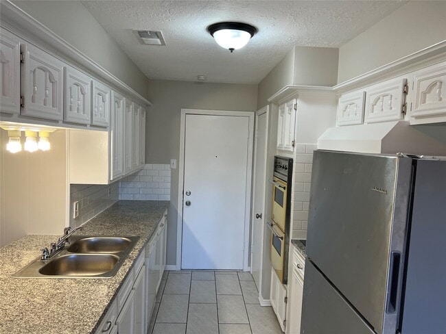 Photo - 25114 Spring Ridge Dr