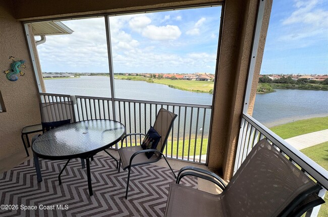 Building Photo - 6848 Toland Dr Unit 406