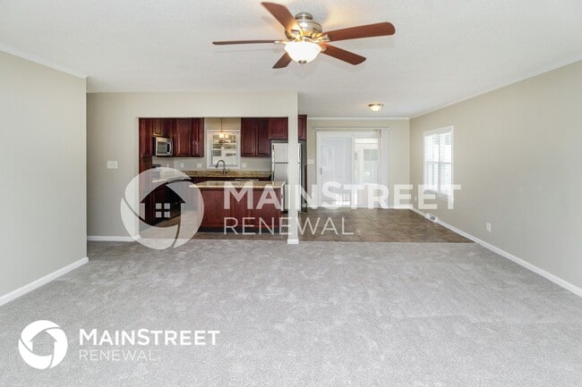 Photo - 537 Kingfield Dr SW
