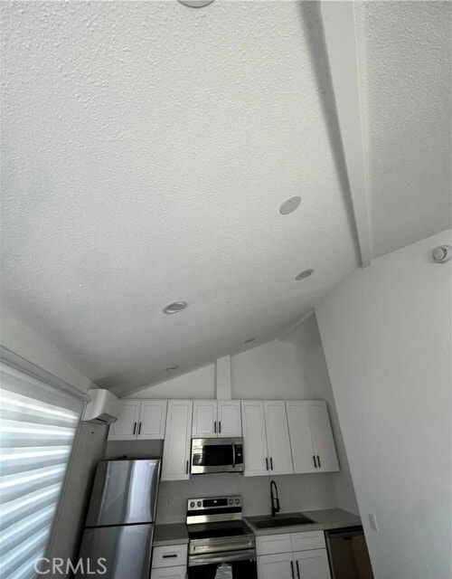 Photo - 8159 McNulty Ave