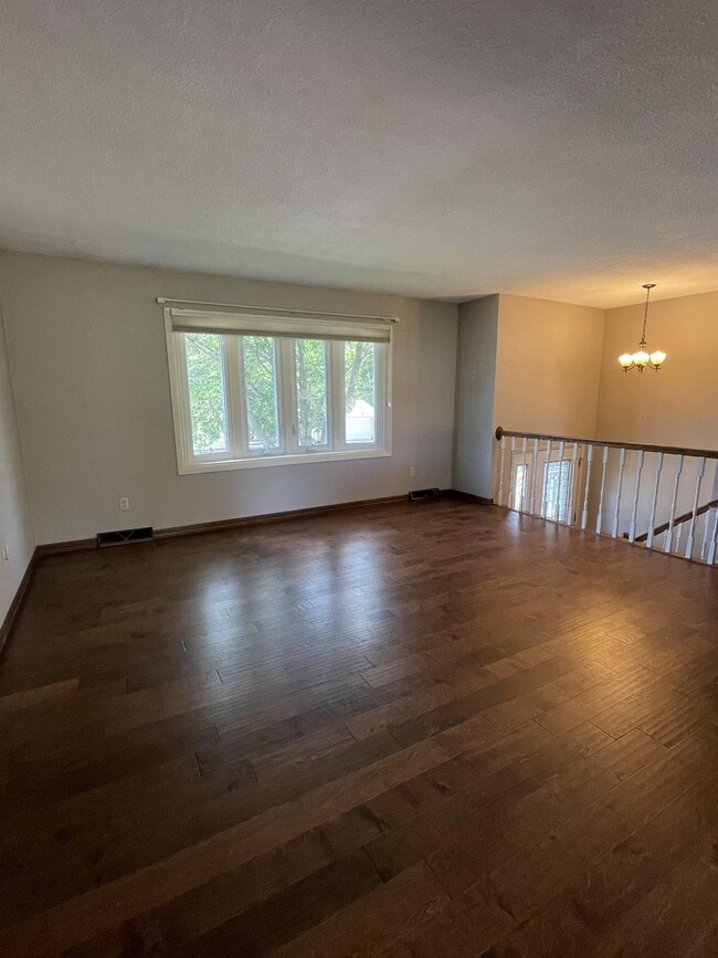 Photo - 964 Patricia Ann Dr