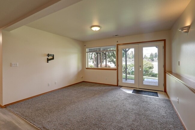 Photo - Lake Tapps Shared Home | Private 1 Bed, 1 Bath Unit Available