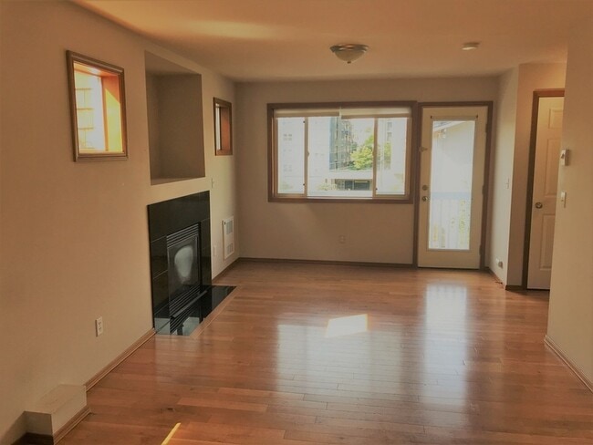 Photo - 12723 35th Ave NE