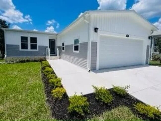 Building Photo - 5033 Coquina Crossing Dr