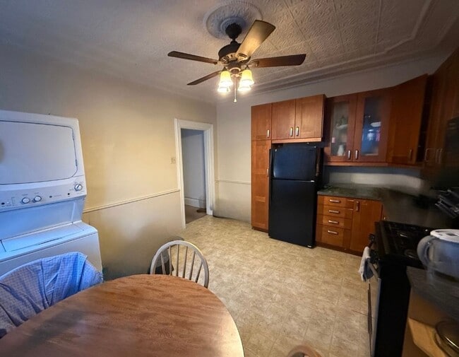 Photo - 1911 Jane St Unit 2