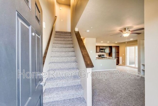 Photo - 8930 W Shellie Ln Townhome