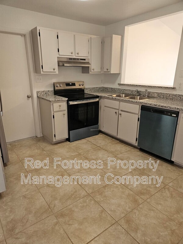 Photo - 3718 15th St W