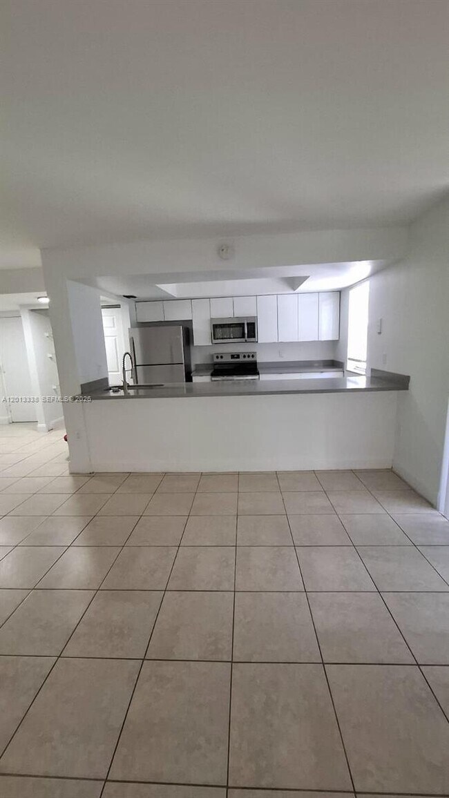 Photo - 16220 NW 2nd Ave Unidad 410