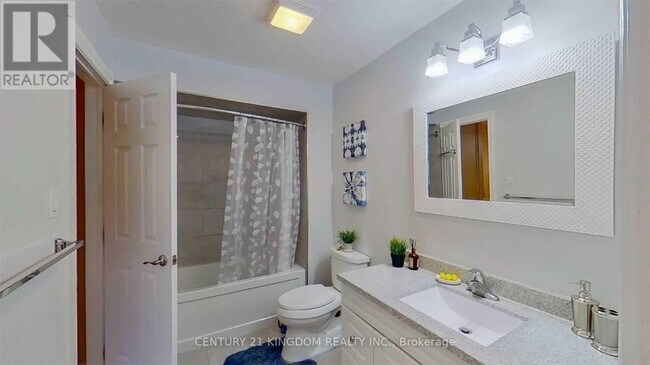 Photo - 30 Goldring Dr