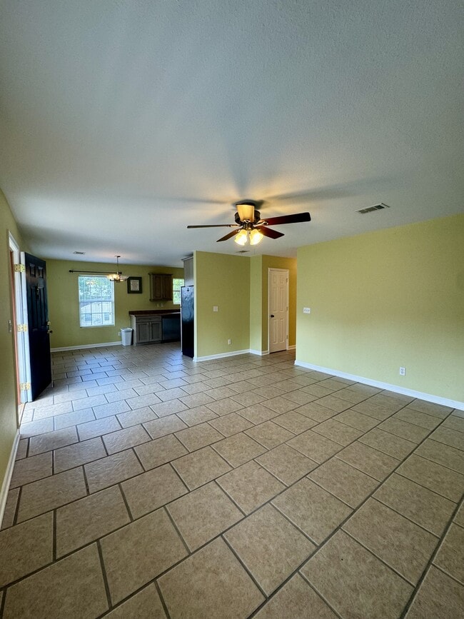 Photo - 254 Benachi Ave