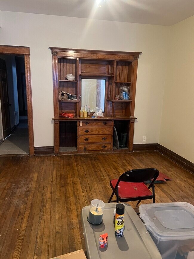 Photo - 6525 S Vernon Ave Unidad 1