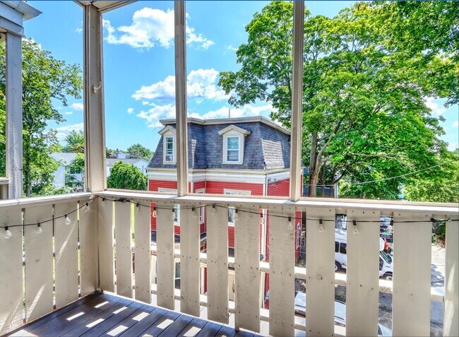 Photo - 14 Holton St Unit 1