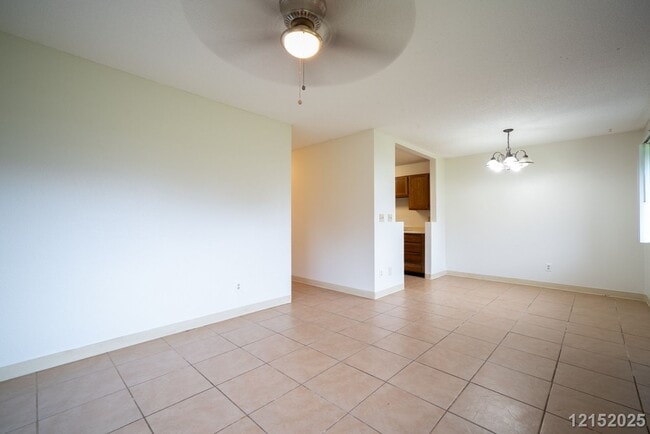 Photo - $2900 / 2 Bed/ 1 Bath/ 2 Parking IN HIDDEN VALLEY ESTATES