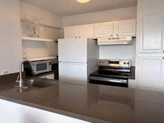 1690 Ala Moana Blvd Unit 801