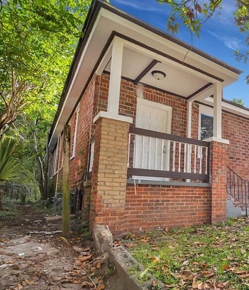 Photo - 720 W 42nd St