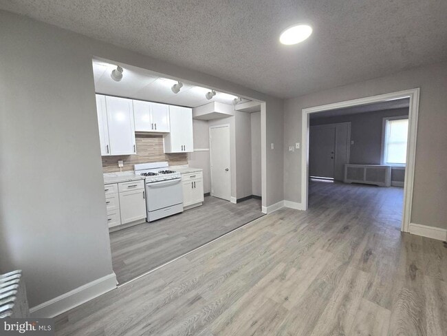 Photo - 2642 S 67th St