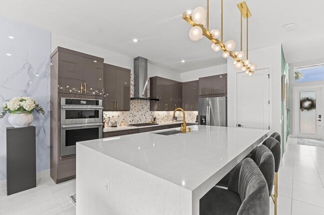 12470 Solana Bay Cir