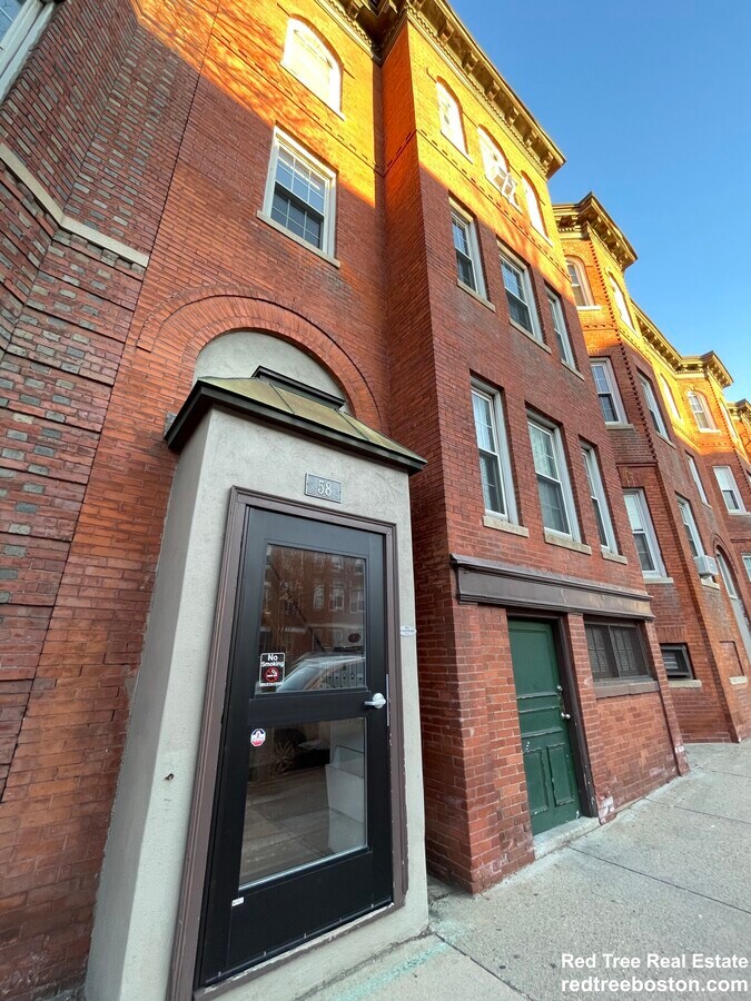 Photo - 58 S Huntington Ave Unidad 1