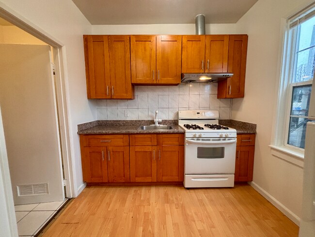 Photo - 1408 21st Ave Unit 202