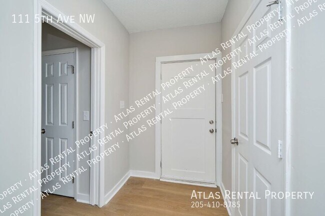 Photo - 111 5th Ave NW