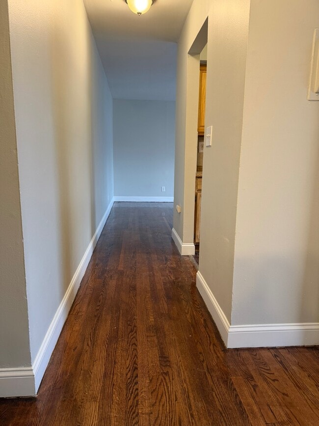 Photo - 14 Amsterdam Pl