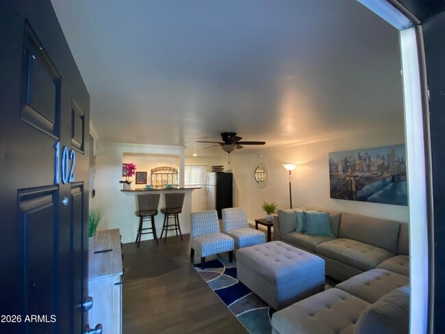 Building Photo - 4224 N 12th St Unit 102
