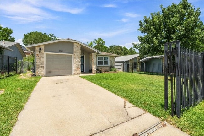 Photo - 7000 Shannon Dr