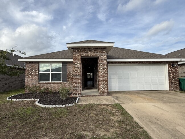 Building Photo - 4611 Reveille Wy