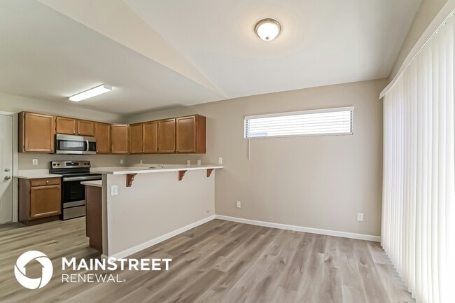 Photo - 4010 N 88th Ave