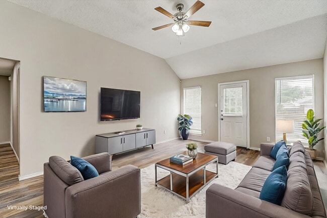 Photo - 1402 Stiles Ct
