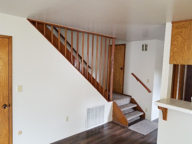 Photo - Racetrack 2 Unidad 188