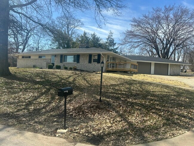 Building Photo - 104 Colby Hls Dr