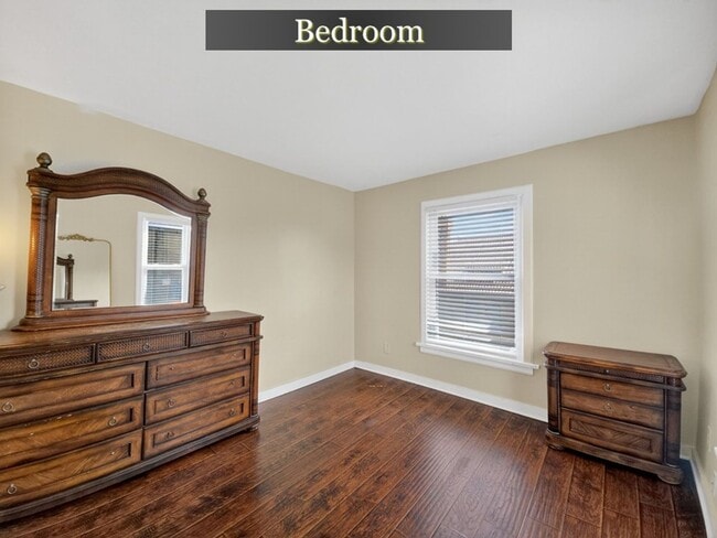 Photo - RF: 1157-1159 E. Main Unit #2