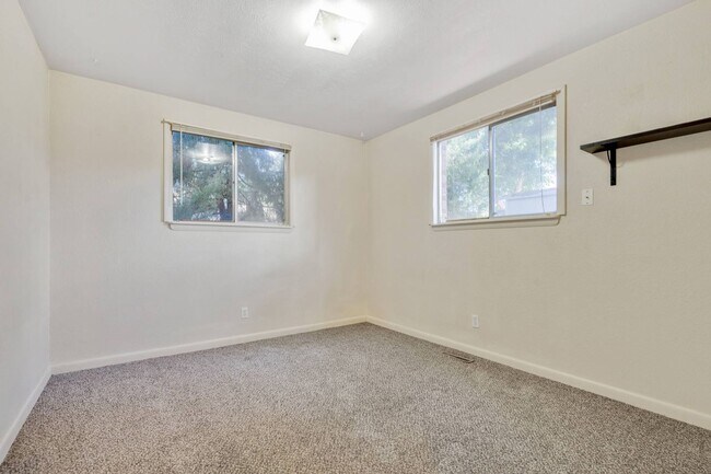Photo - 2108 Applewood Rd Unit 2108 Applewood Rd