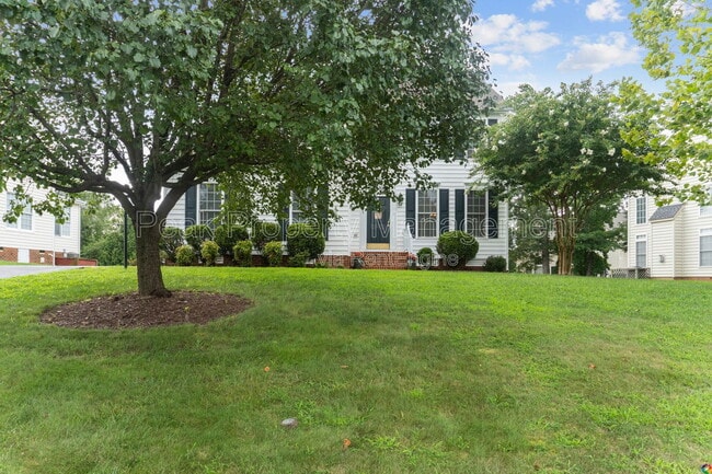 Photo - 5525 Barnsley Terrace