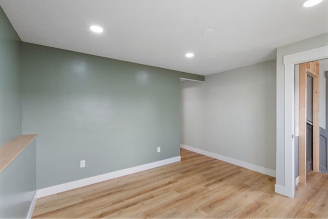 Photo - 1015 W 3000 N