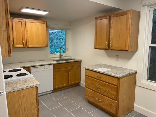 Photo - 4 Bedroom Home Just Off Cornell Campus