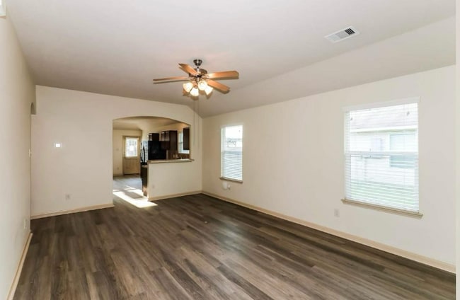 Photo - 821 Frontera Ct
