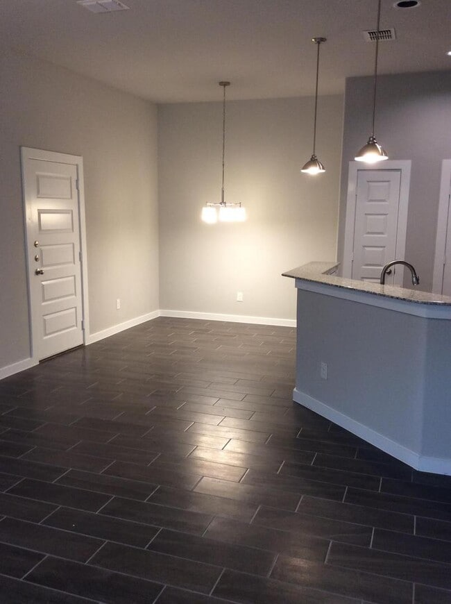 Photo - LUXURY TOWNHOME LOCATED IN PECAN PARK, BASTROP, TEXAS!