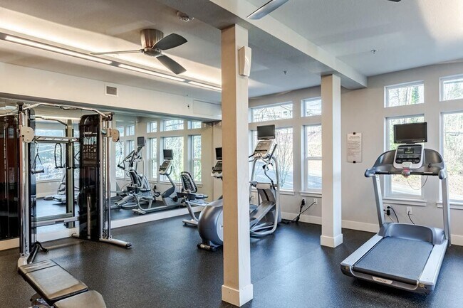Emerald Crest Apartments