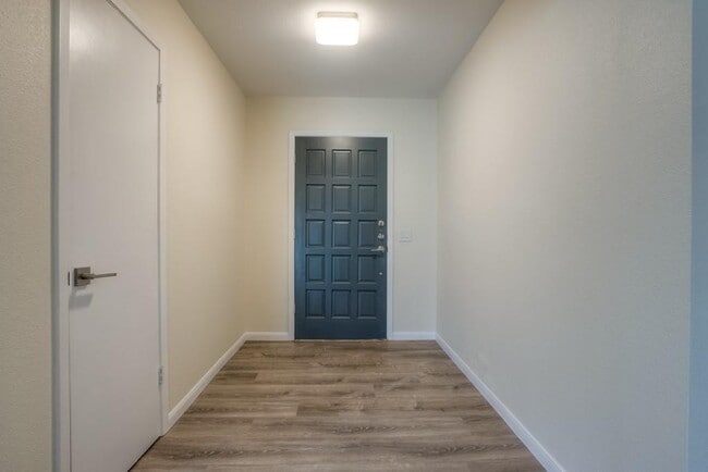 Photo - 2503 Versailles Dr