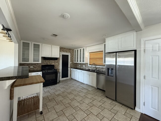 Photo - 3412 Baumann Ave